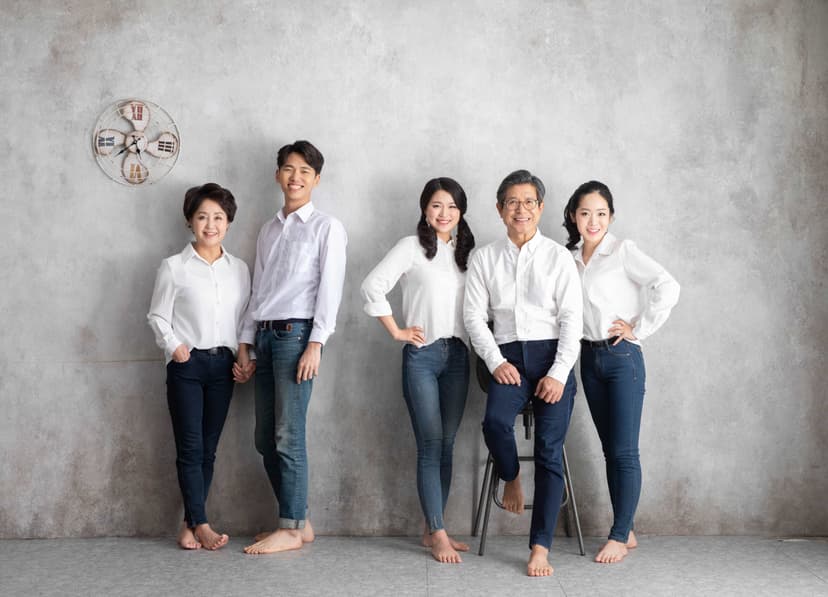 캐주얼 가족 사진 - 따뜻한 분위기의 가족 촬영