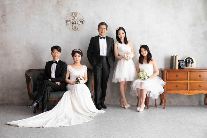 캐주얼 가족 사진 - 행복한 순간을 담은 가족 촬영